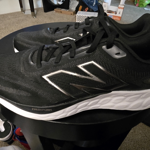 New Balance Men\'s FreshFoam 680-v8 Running Shoe 10 Mens